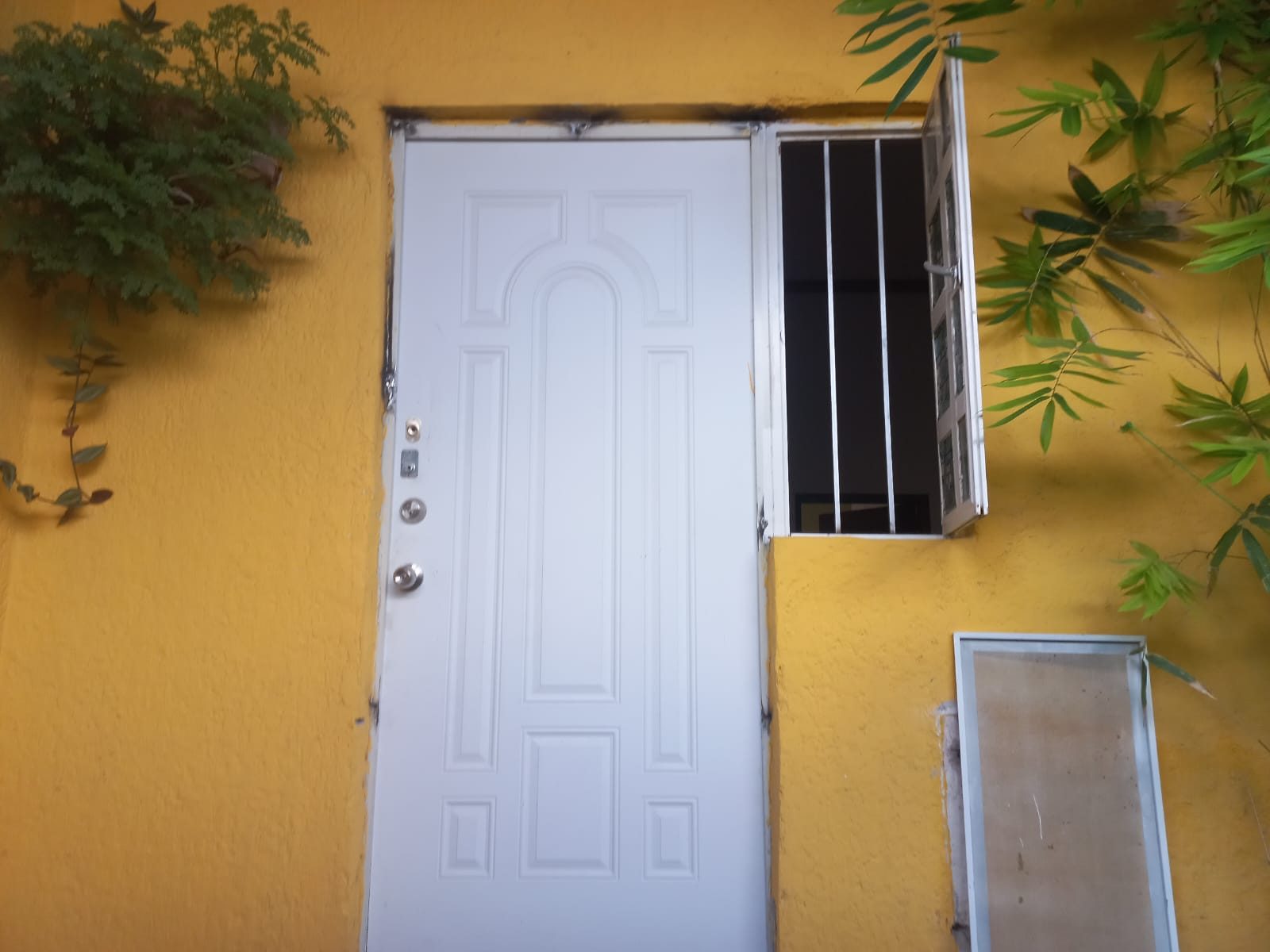 Renta.  Departamento de 3 recámaras Planta alta en  Fracc. Los Pájaros,  Corregidora, Querétaro.
